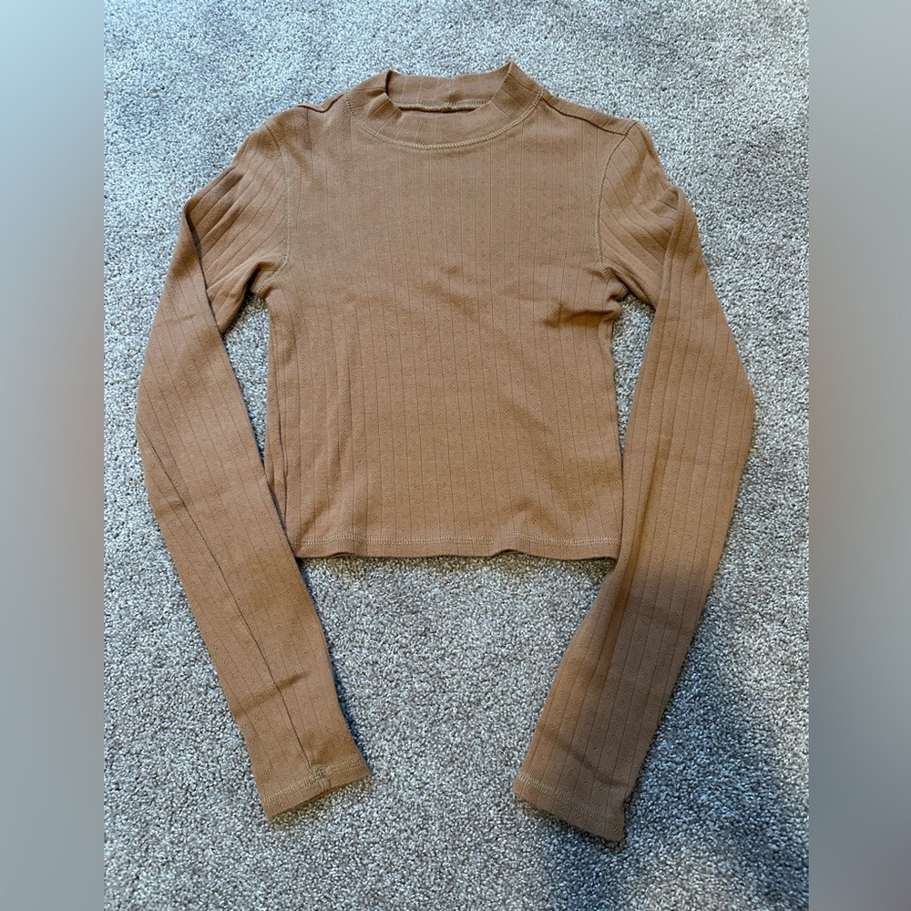 Women’s American Eagle Mock Neck Shirt